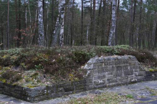 c-UWens Bergen-Belsen 25