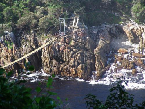 c-UWens 10Storms-River-Mouth-Bridge 01