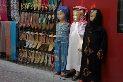 c-UWens Dubai u Co 02