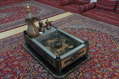 c-UWens Dubai u Co 17