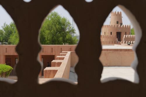 c-UWens Dubai u Co 18