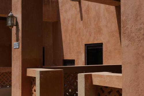 c-UWens Dubai u Co 21