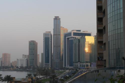 c-UWens Dubai u Co 30