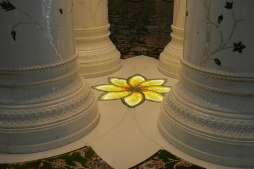 c-UWens Dubai u Co 40