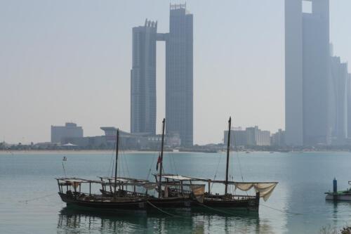 c-UWens Dubai u Co 46