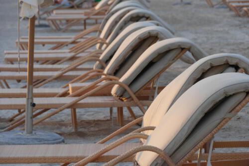 c-UWens Dubai u Co 83